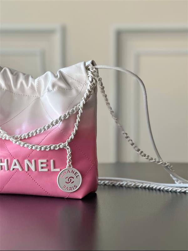 2026127215211968 600